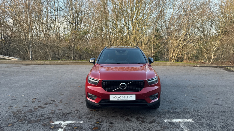 Volvo Xc40 2.0 B4P R DESIGN Pro 5dr Auto Petrol Estate